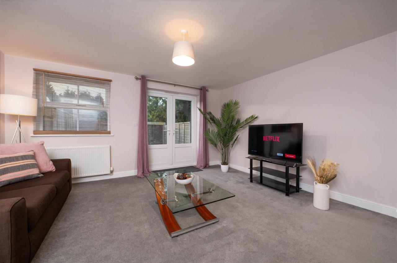 Stunning 3 Bed With Parking & Garden Villa Market Rasen Eksteriør bilde